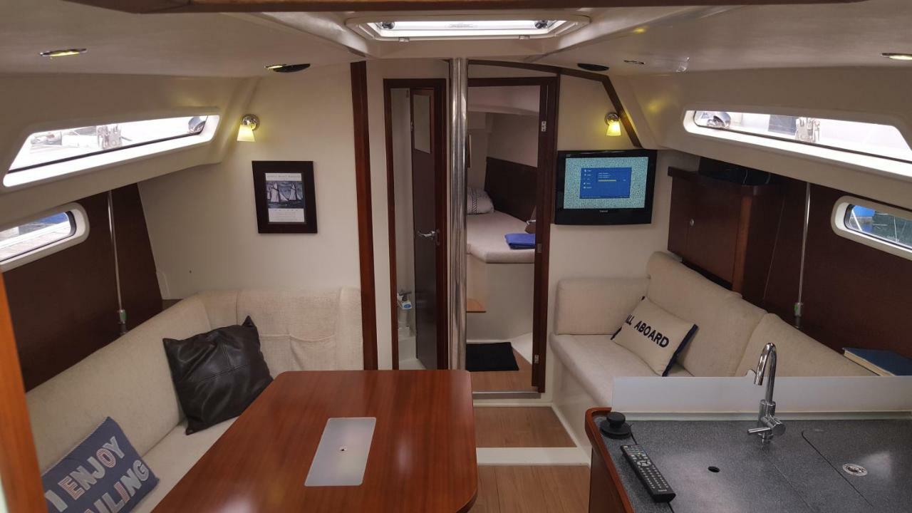 فندق فيرولفي  Fantastico Velero المظهر الخارجي الصورة